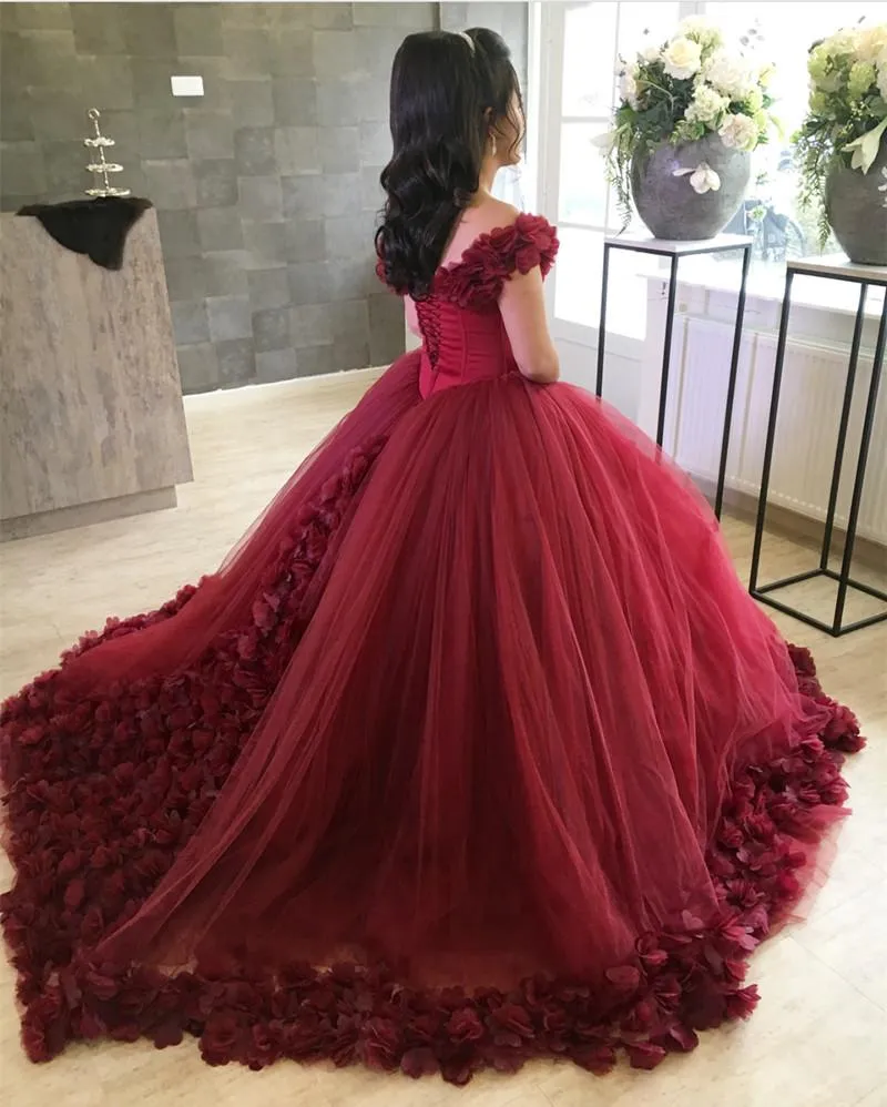 Burgundy Flower V-neck Tulle Ball Gowns Quinceanera Dresses